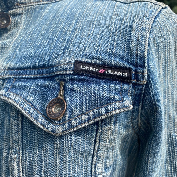 DKNY Jean Jacket Vintage 2000's size Size SMALL excellent condition - Picture 4 of 9